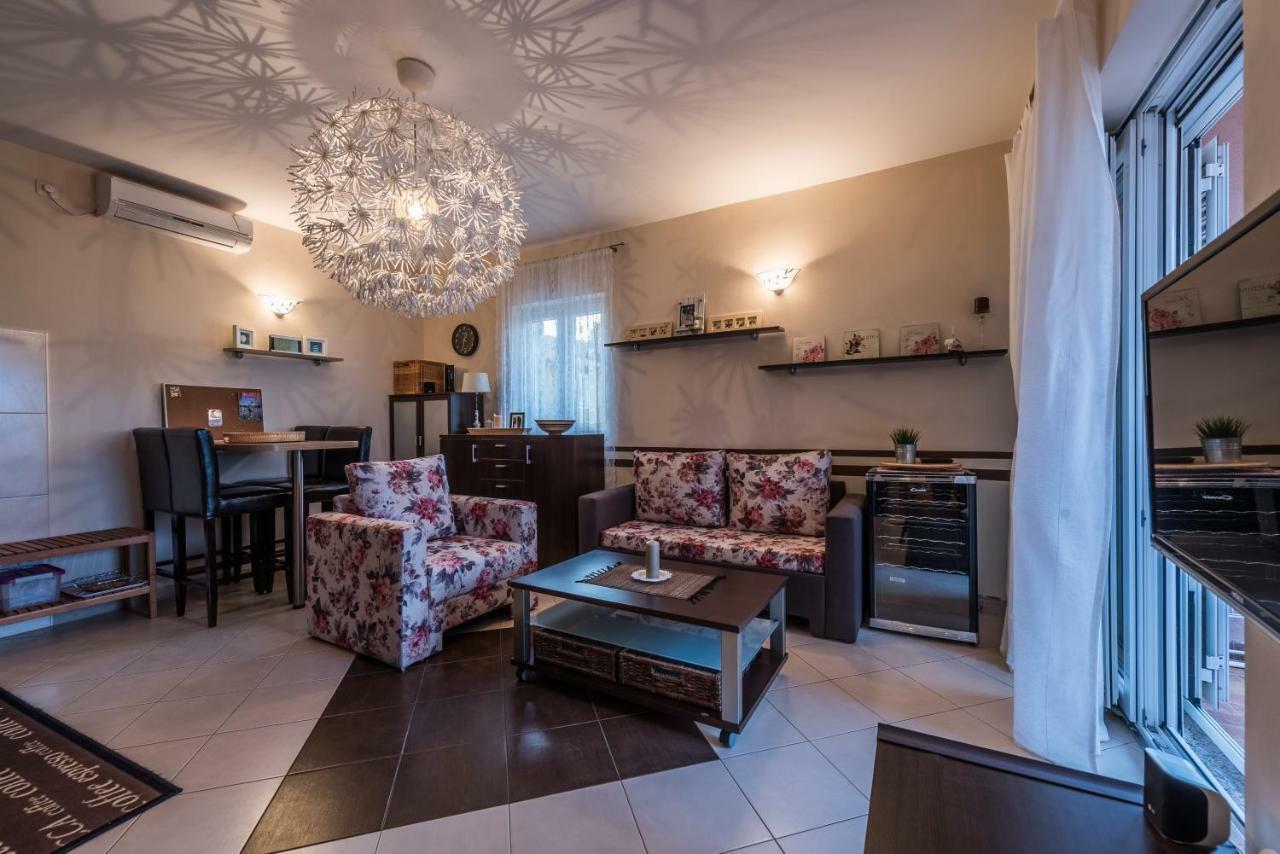 Apartments Jelavic Sutomiscica 외부 사진